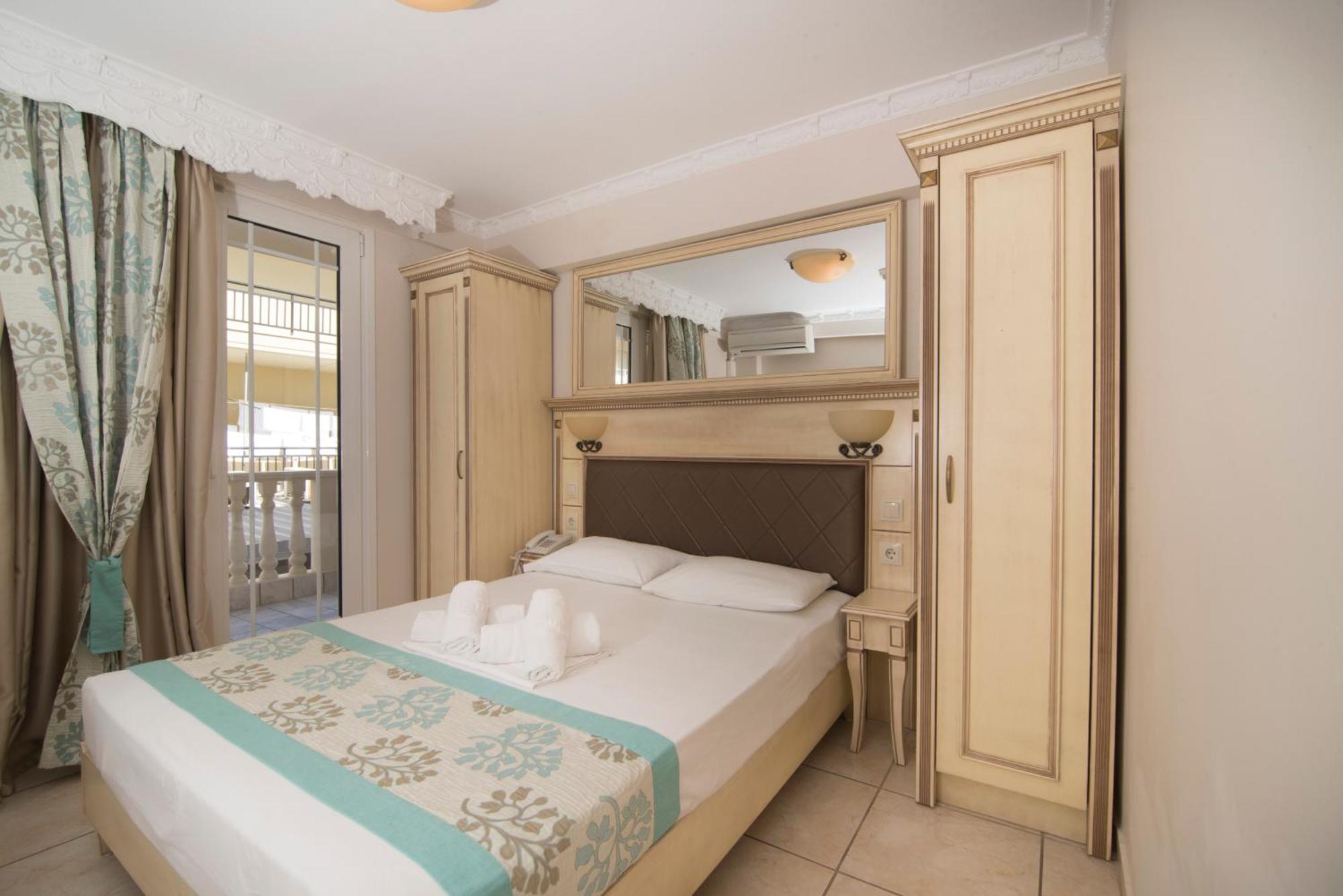 Olympiakí Aktí Parthenon Art Hotel מראה חיצוני תמונה