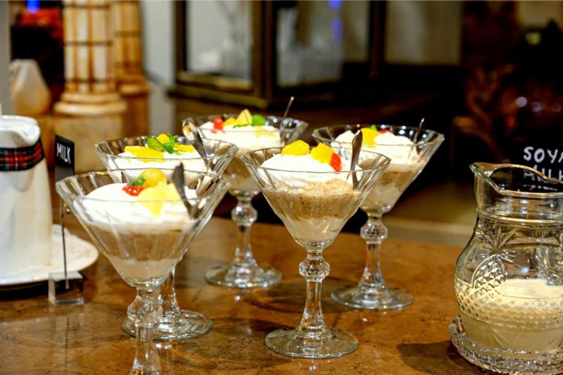 Olympiakí Aktí Parthenon Art Hotel מראה חיצוני תמונה